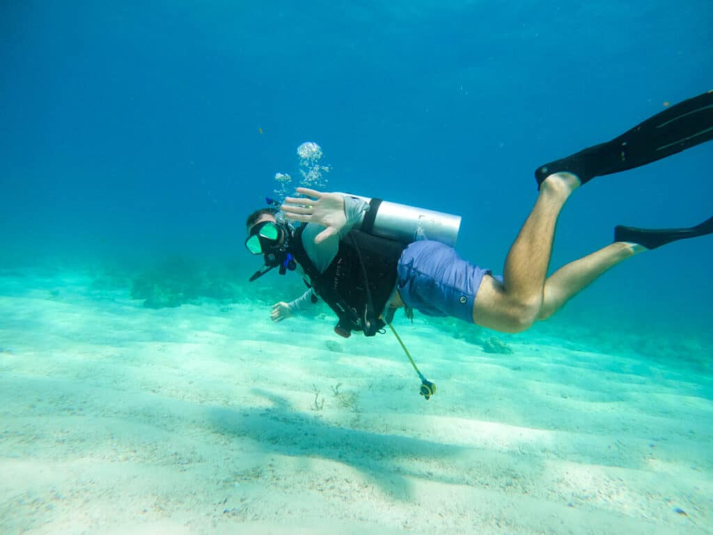 man scuba diving in Florida Keys
