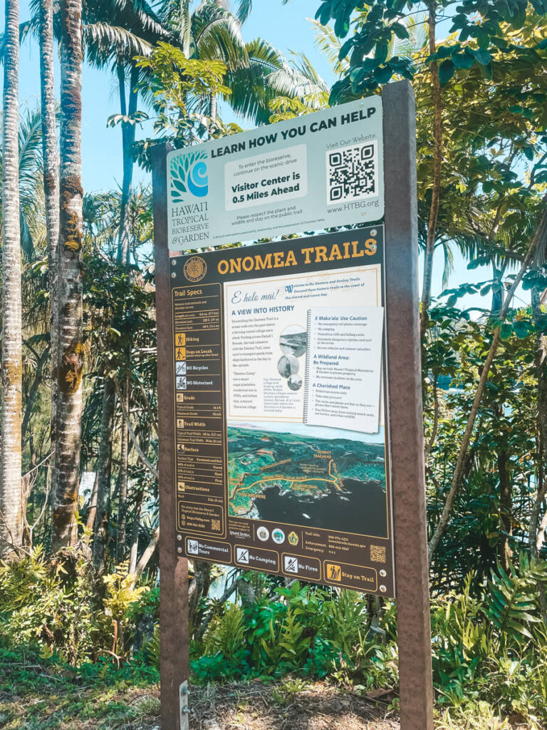 Onomea bay Trail sign