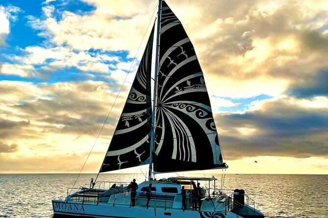 Moana sailboat sunset cruise