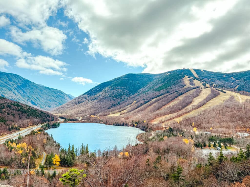 Artist's Bluff viewpoint in New Hampshire